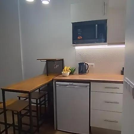 펜션 Amendoeira House - House In